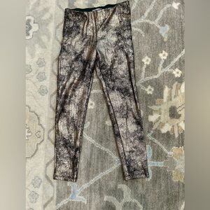 Tart Silver Leggings Shimmering Metallic Bottoms women’s size small like new